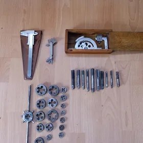 угломер штангельциркуль метчик