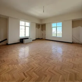 Elitka 7 etaz 5 kom. 220m2