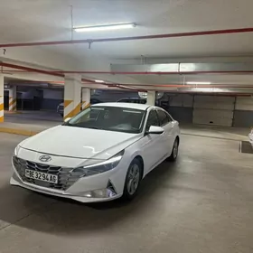Hyundai Elantra 2021