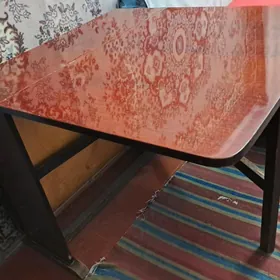 Стол-книжка,стулья,тумбочка