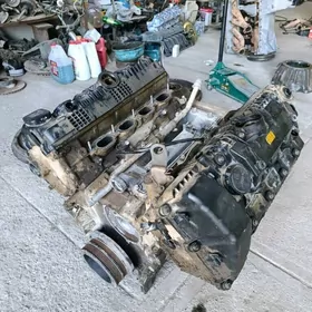 BMW x5 4.4 mator zapcas