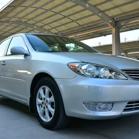 Toyota Camry 2005