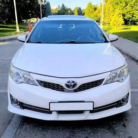 Toyota Camry 2012