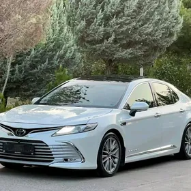 Toyota Camry 2018