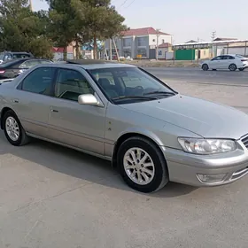 Toyota Camry 2000