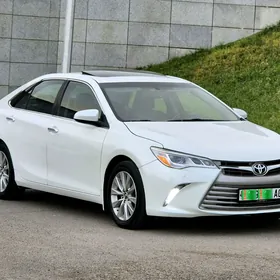 Toyota Camry 2017