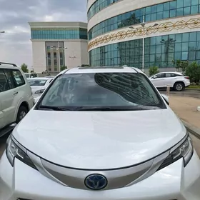 Toyota Sienna 2023
