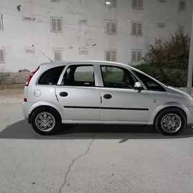 Opel Zafira 2003