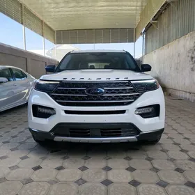 Ford Explorer 2021