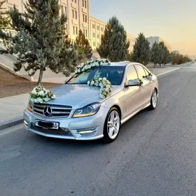 Mercedes-Benz C250 2012