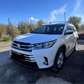 Toyota Highlander 2018
