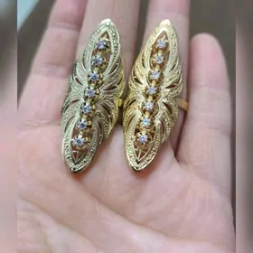 Özbekden gelÿan ÿüzük, 7 gözel