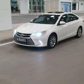 Toyota Camry 2017