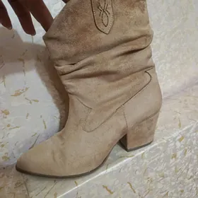 ЗАМШЕВЫЕ САПОГИ