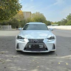 Lexus IS 350 2019