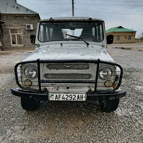 UAZ 469 2002