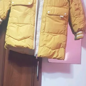 Куртка на девочку