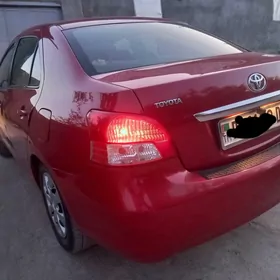 Toyota Yaris 2010