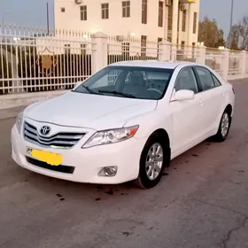 Toyota Camry 2011