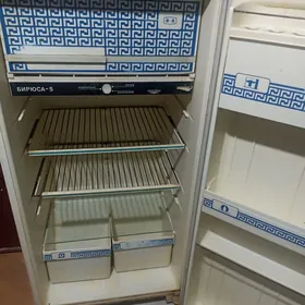 холодильник Бирюса