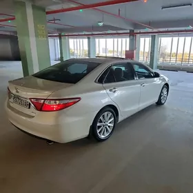 Toyota Camry 2015
