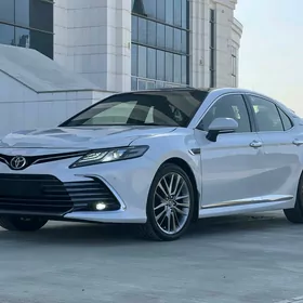 Toyota Camry 2020