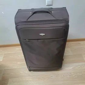 чемодан размер L новый