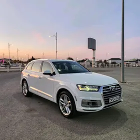 Audi Q7 2018