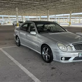 Mercedes-Benz E320 2002