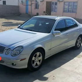 Mercedes-Benz E320 2002