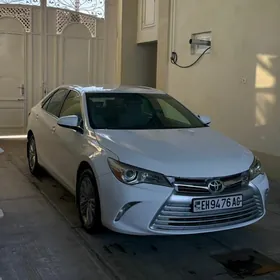 Toyota Camry 2015