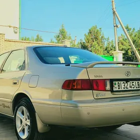 Toyota Camry 2001
