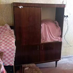 Сервант почти даром