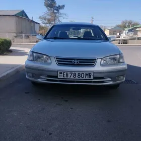 Toyota Camry 2000