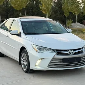 Toyota Camry 2017