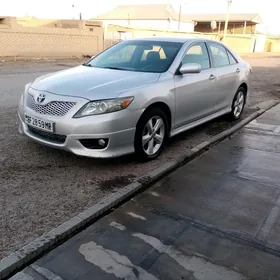 Toyota Camry 2010