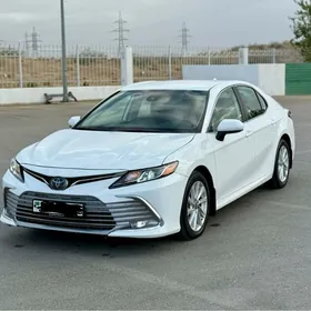 Toyota Camry 2022