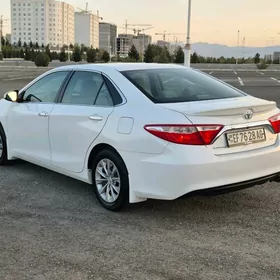 Toyota Camry 2017