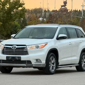 Toyota Highlander 2016