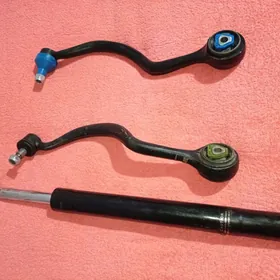 BMW 32 Амортизатор вэ шаравой