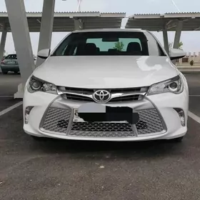 Toyota Camry 2017