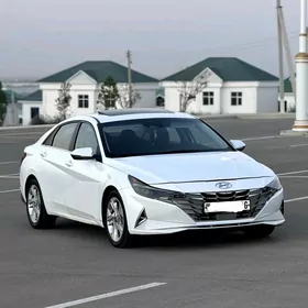 Hyundai Elantra 2021