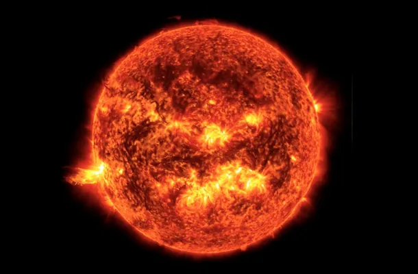 К Земле движутся два выброса солнечной плазмы: ожидаются сильные магнитные бури