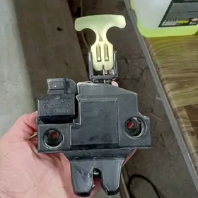 18-20 Camry bagaj zamogy