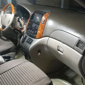 Toyota Sienna 2006
