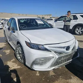 Toyota Camry 2022
