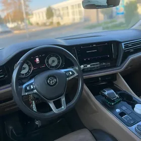 Volkswagen Touareg 2018