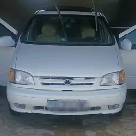 Toyota Sienna 1999