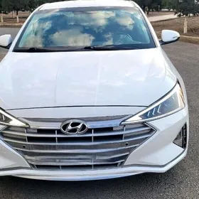 Hyundai Elantra 2020