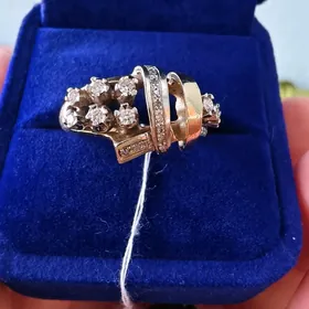 Ýerewan brilliant ýüzükler